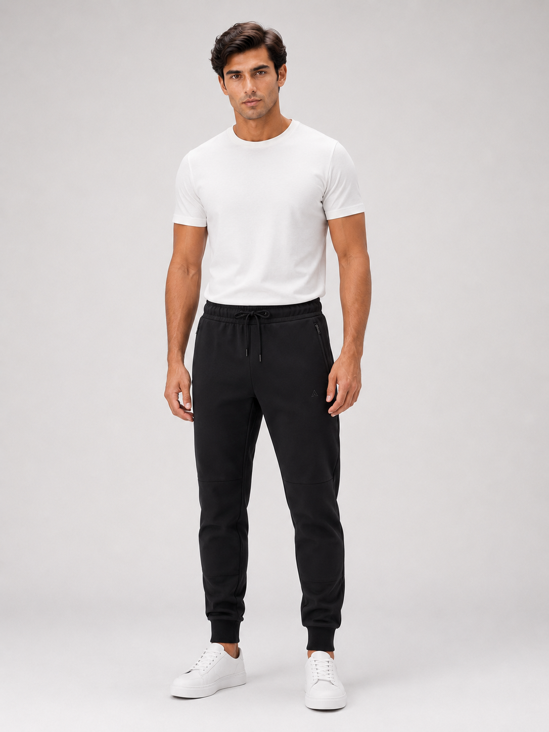Apex Essential Tapered Track Pant