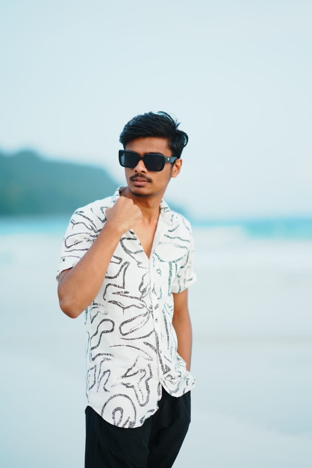 Printed Short-Sleeve Cuban Collar Casual Shirt